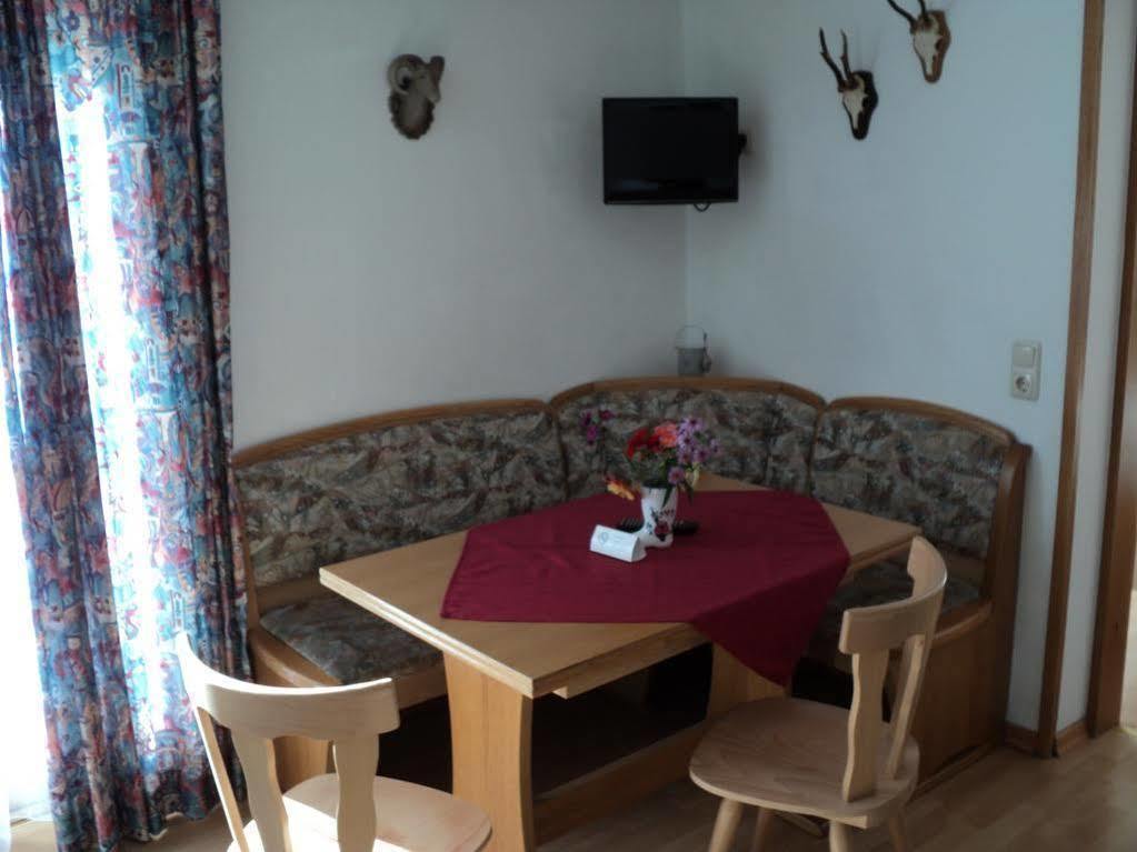 Apartmenthaus Gotthardt Aparthotel 3*